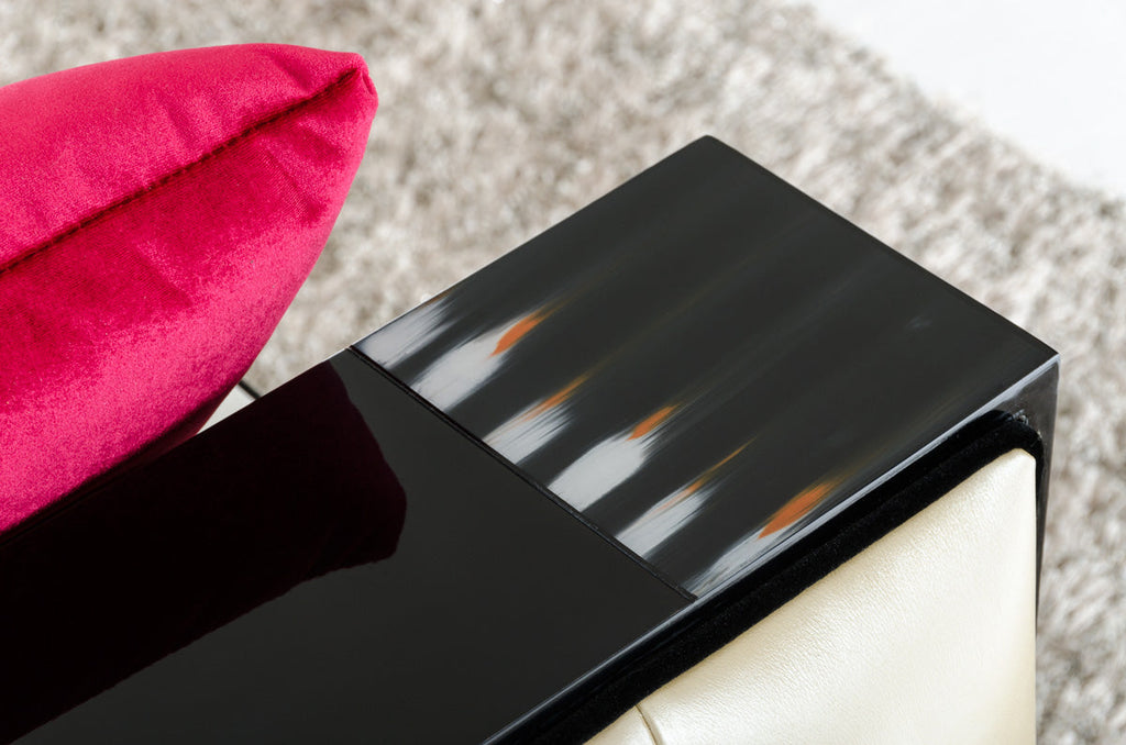 A&X Bellagio Transitional Black Crocodile And Beige Fabric Chaise Model VGUNRX006