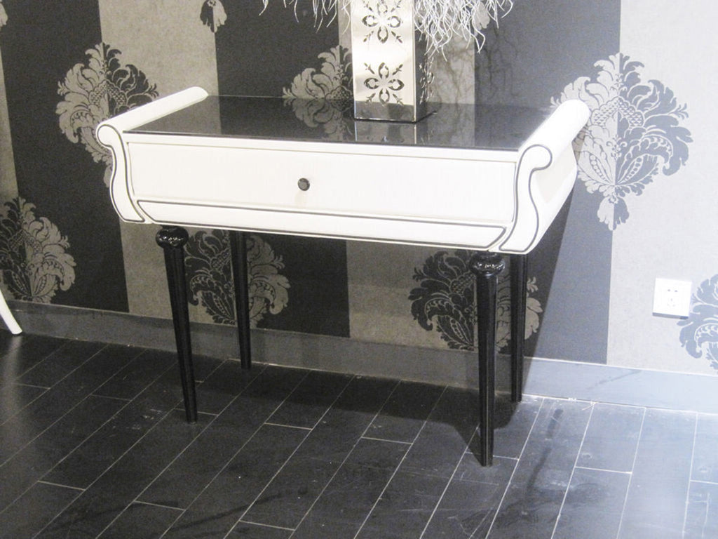 Auspicious Transitional Tufted Leather Platform Bed Model VGSLE-AUSPICIOUS