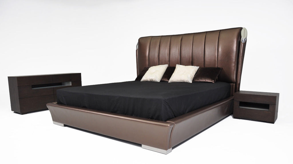 Temptation Caesar Italian Classical Design Leather Platform King Bed Model VGWCTEM-8C301A
